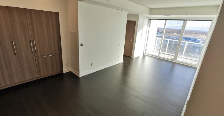 2115-17 Bathurst Street, Toronto, ON, M5V 0N1 - 4