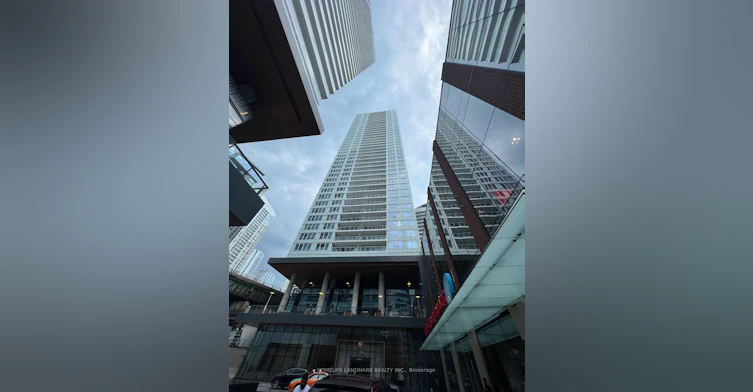 2115-17 Bathurst Street, Toronto, ON, M5V 0N1 - 2