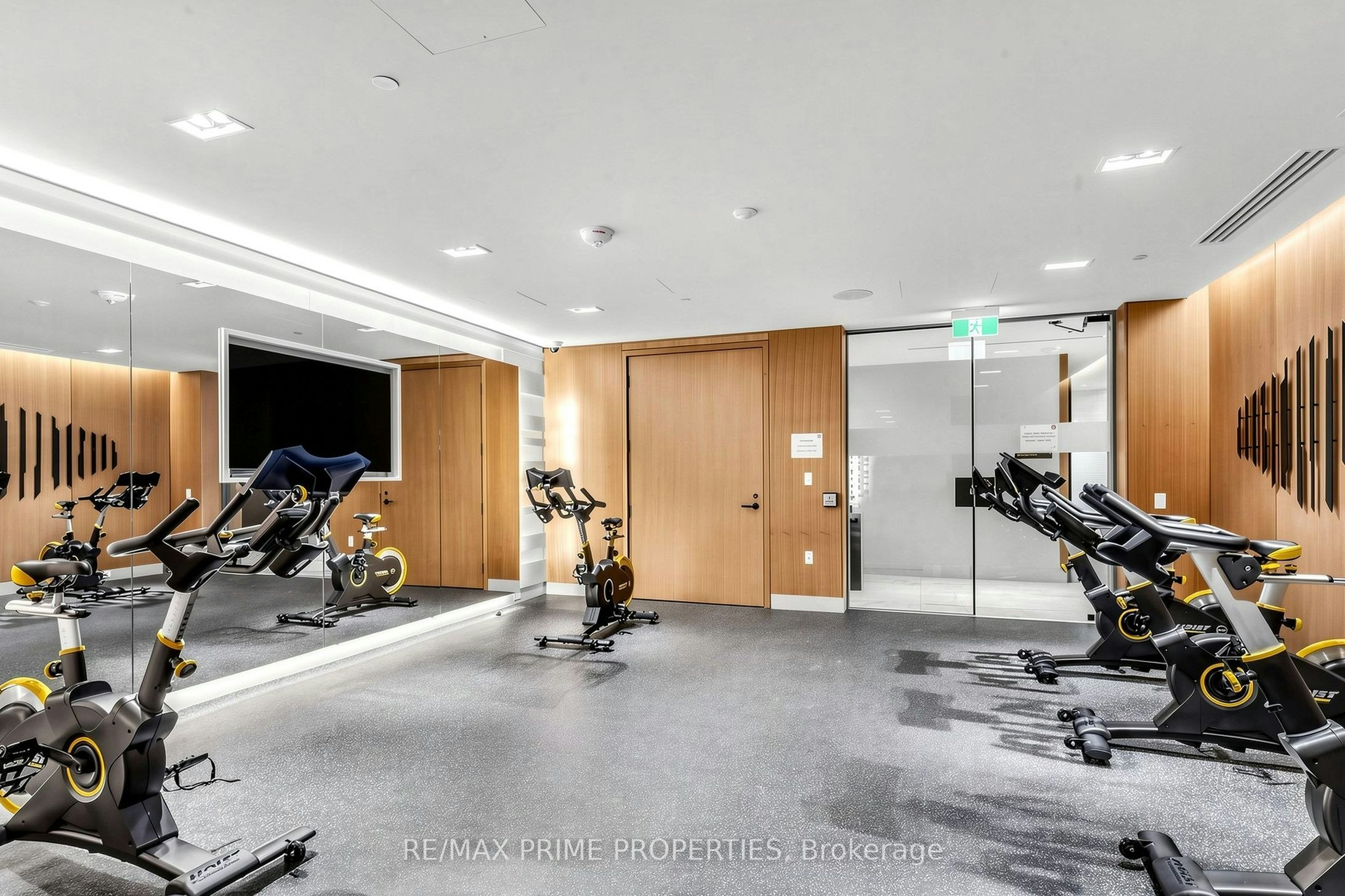 19-25 Adra Grado Way, Toronto, ON, M2J 0H6 - 31
