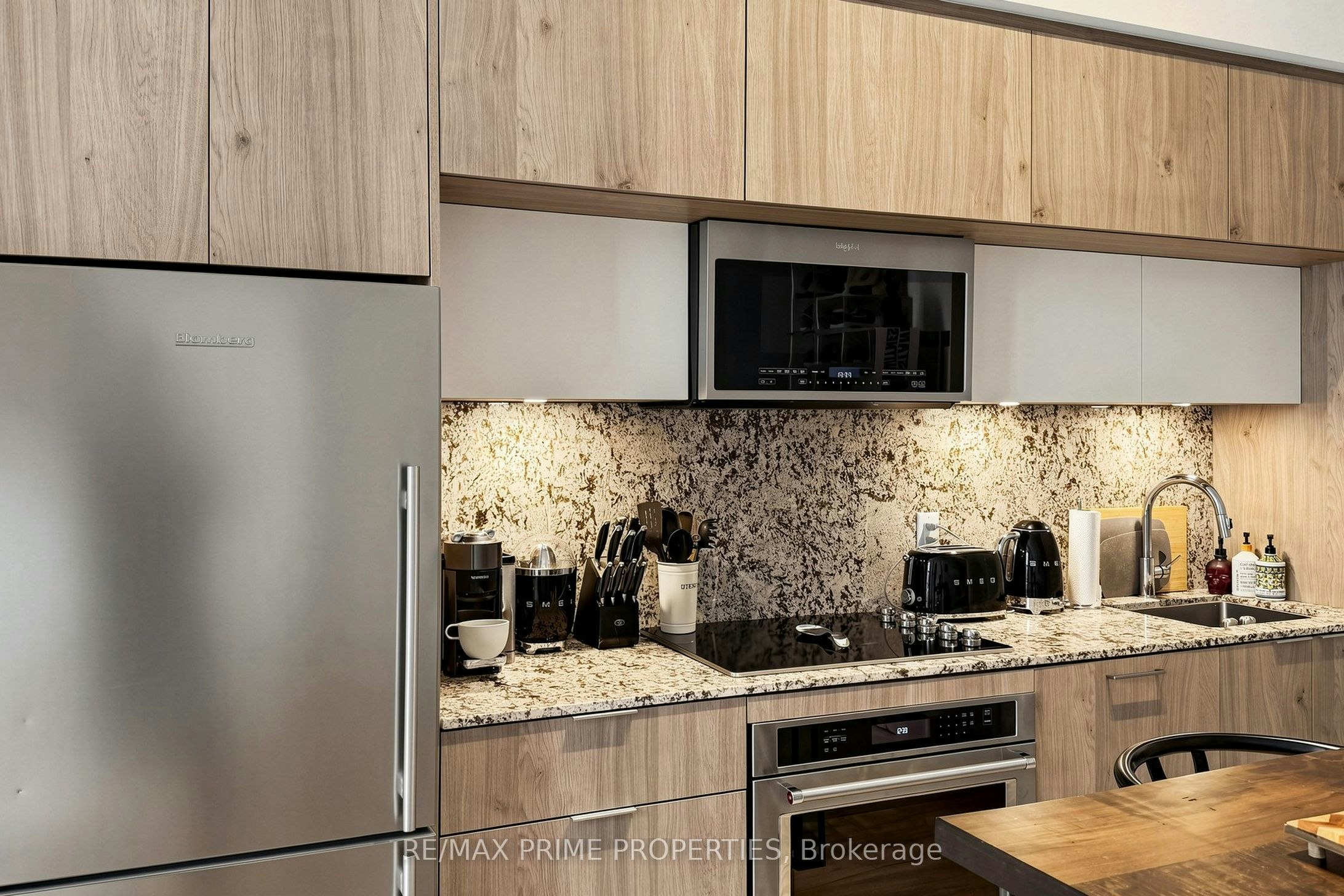19-25 Adra Grado Way, Toronto, ON, M2J 0H6 - 21