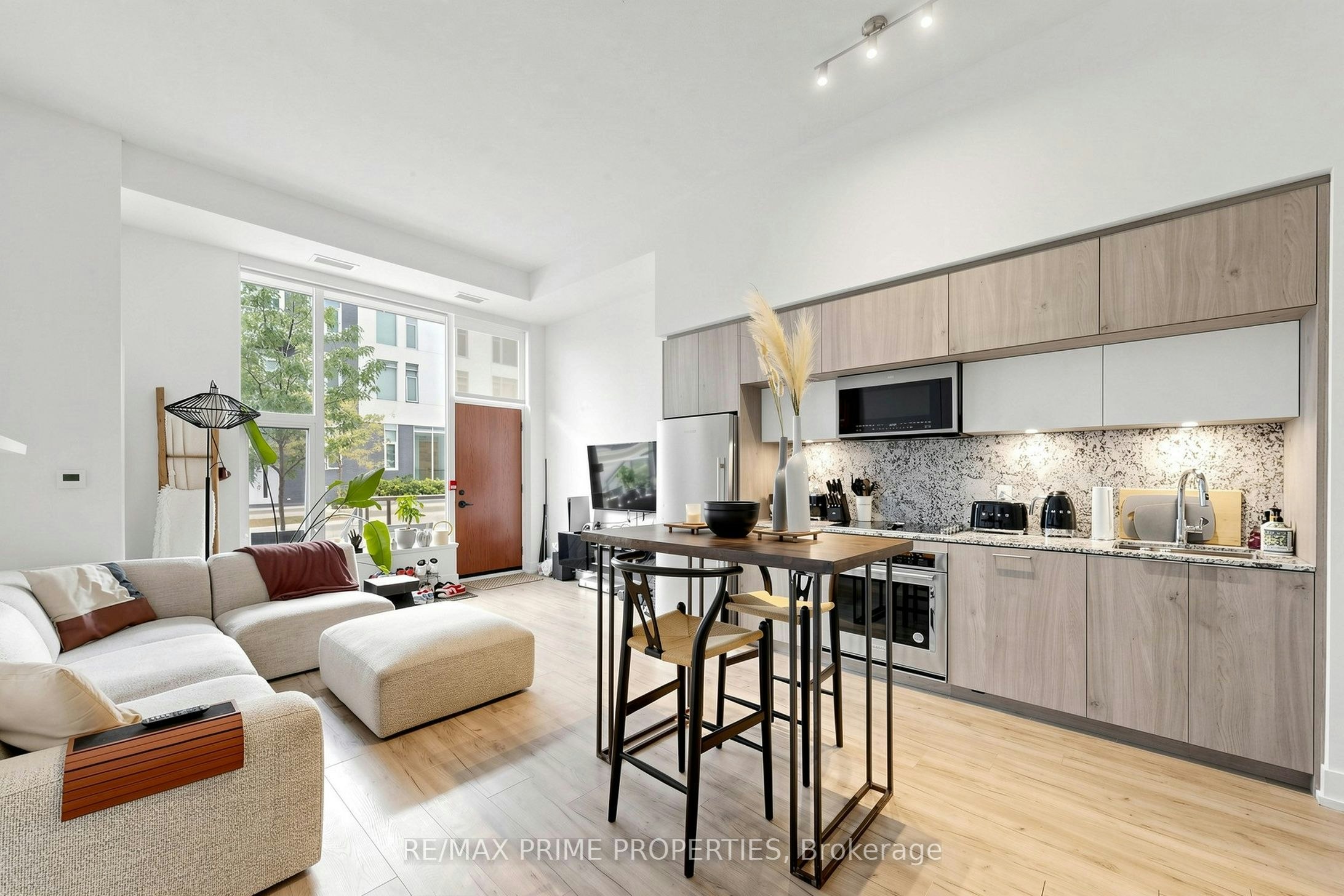 19-25 Adra Grado Way, Toronto, ON, M2J 0H6 - 14