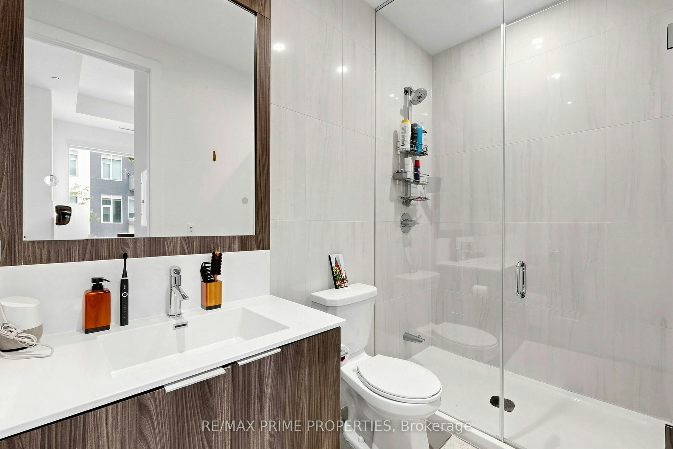 19-25 Adra Grado Way, Toronto, ON, M2J 0H6 - 26