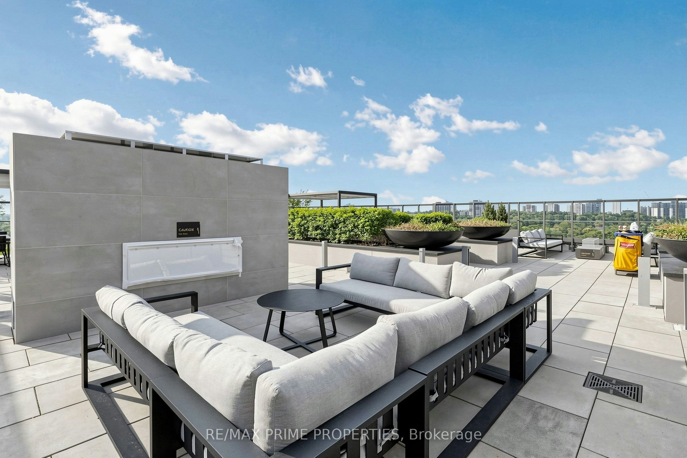 19-25 Adra Grado Way, Toronto, ON, M2J 0H6 - 30