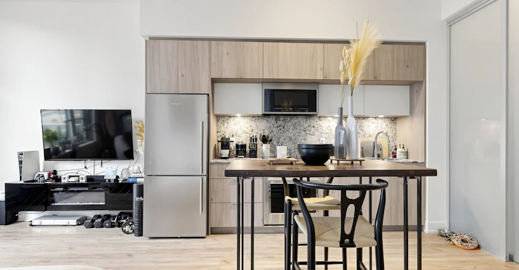 19-25 Adra Grado Way, Toronto, ON, M2J 0H6 - 20