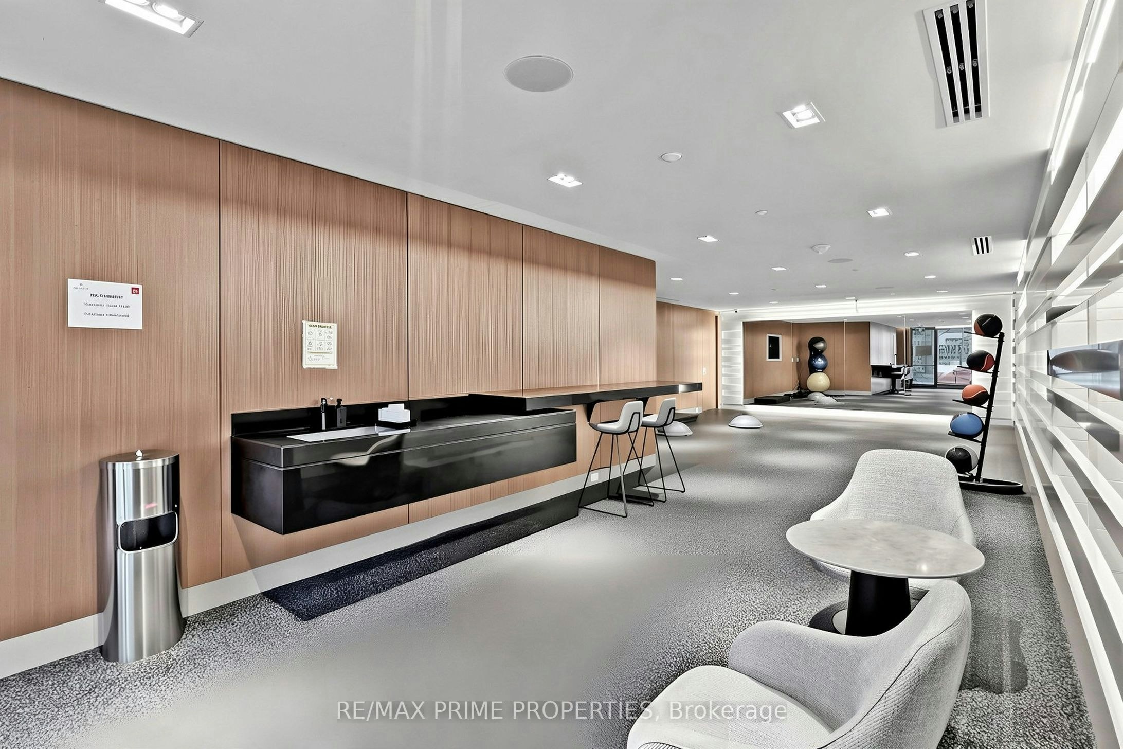 19-25 Adra Grado Way, Toronto, ON, M2J 0H6 - 11