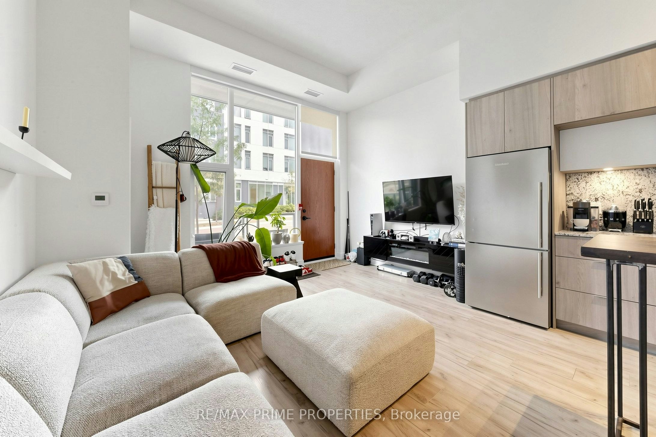 19-25 Adra Grado Way, Toronto, ON, M2J 0H6 - 16