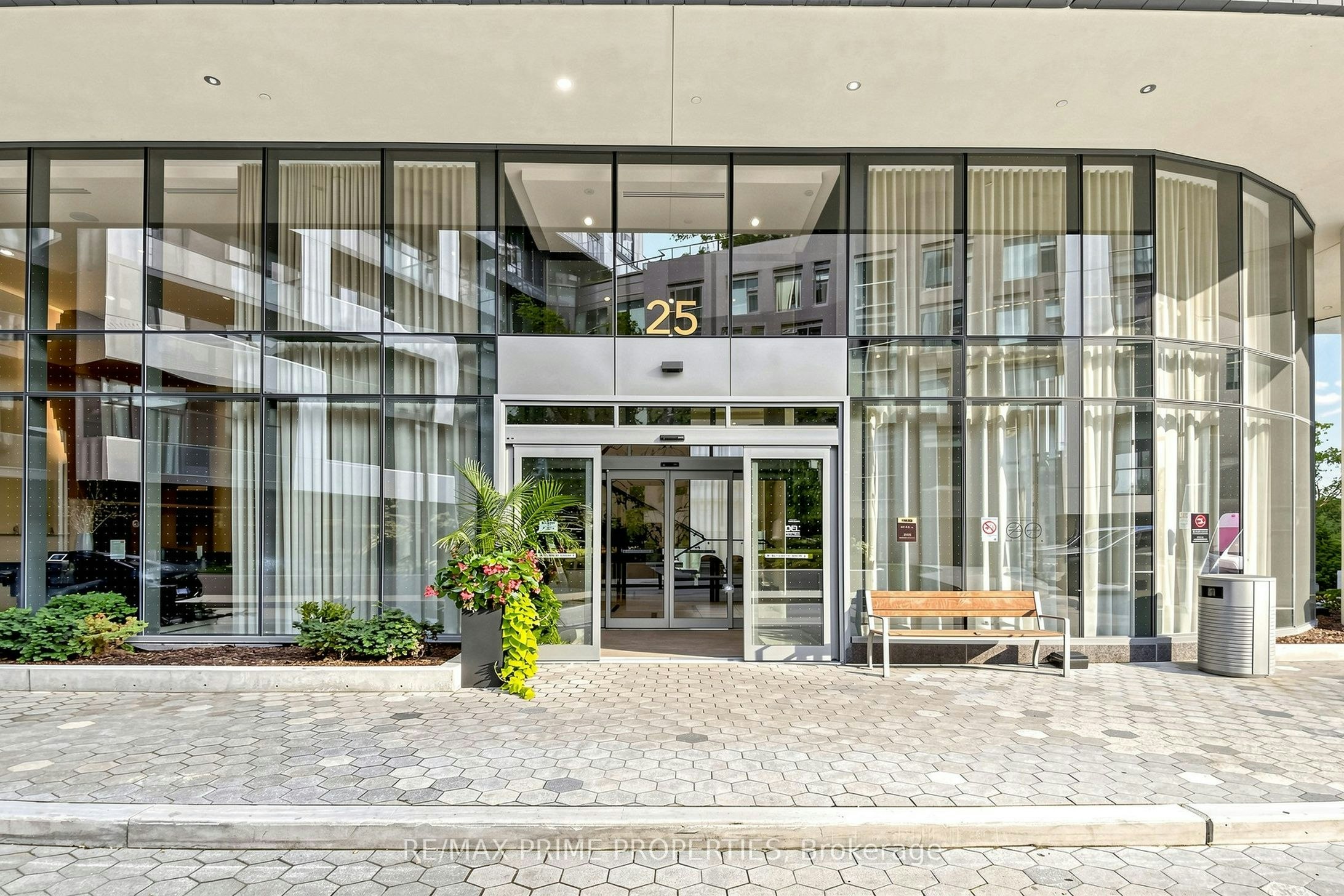 19-25 Adra Grado Way, Toronto, ON, M2J 0H6 - 2