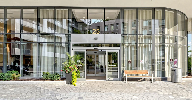 19-25 Adra Grado Way, Toronto, ON, M2J 0H6 - 2