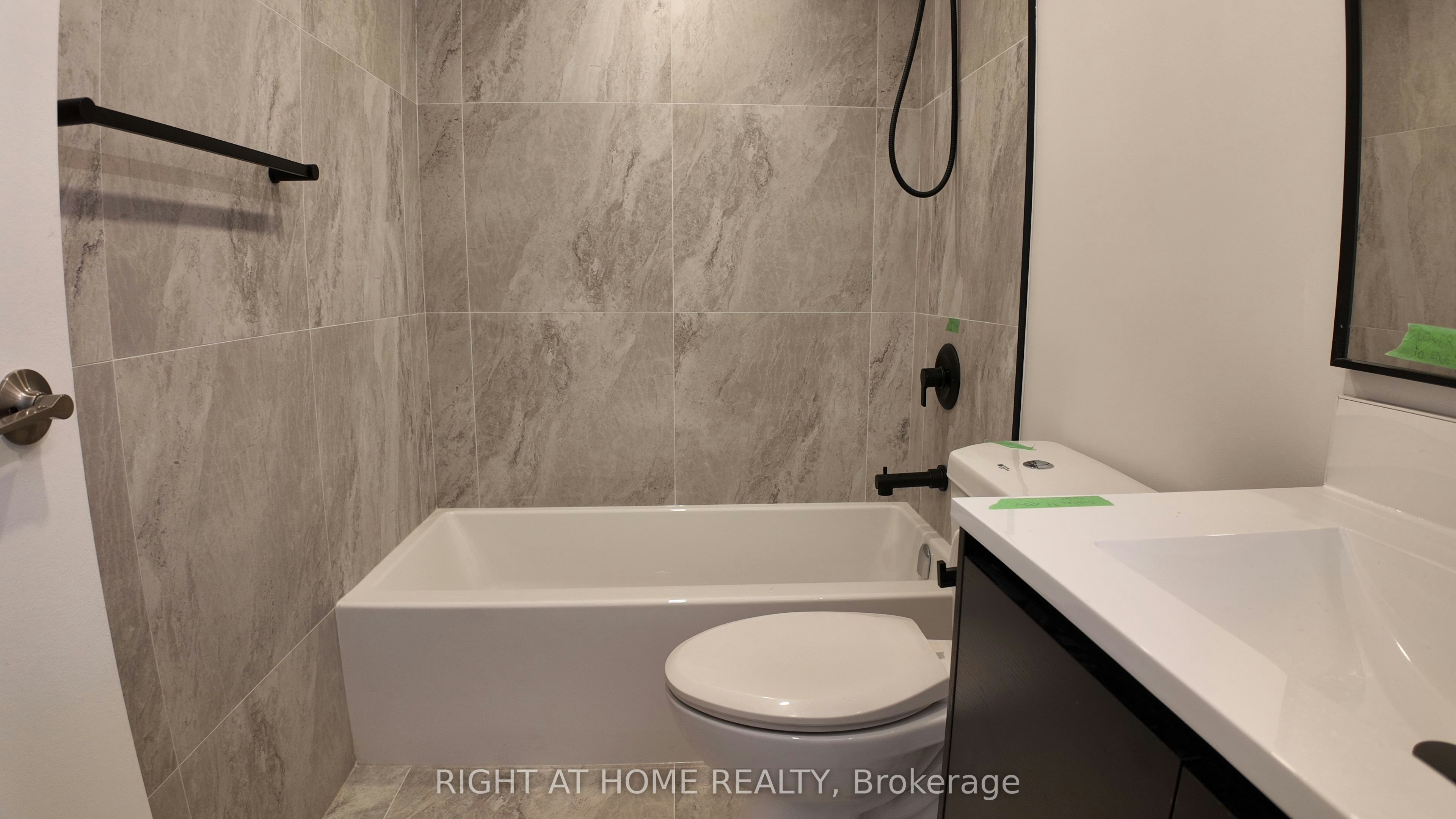 2434-33 Harbour Square, Toronto, ON, M5J 2G2 - 8