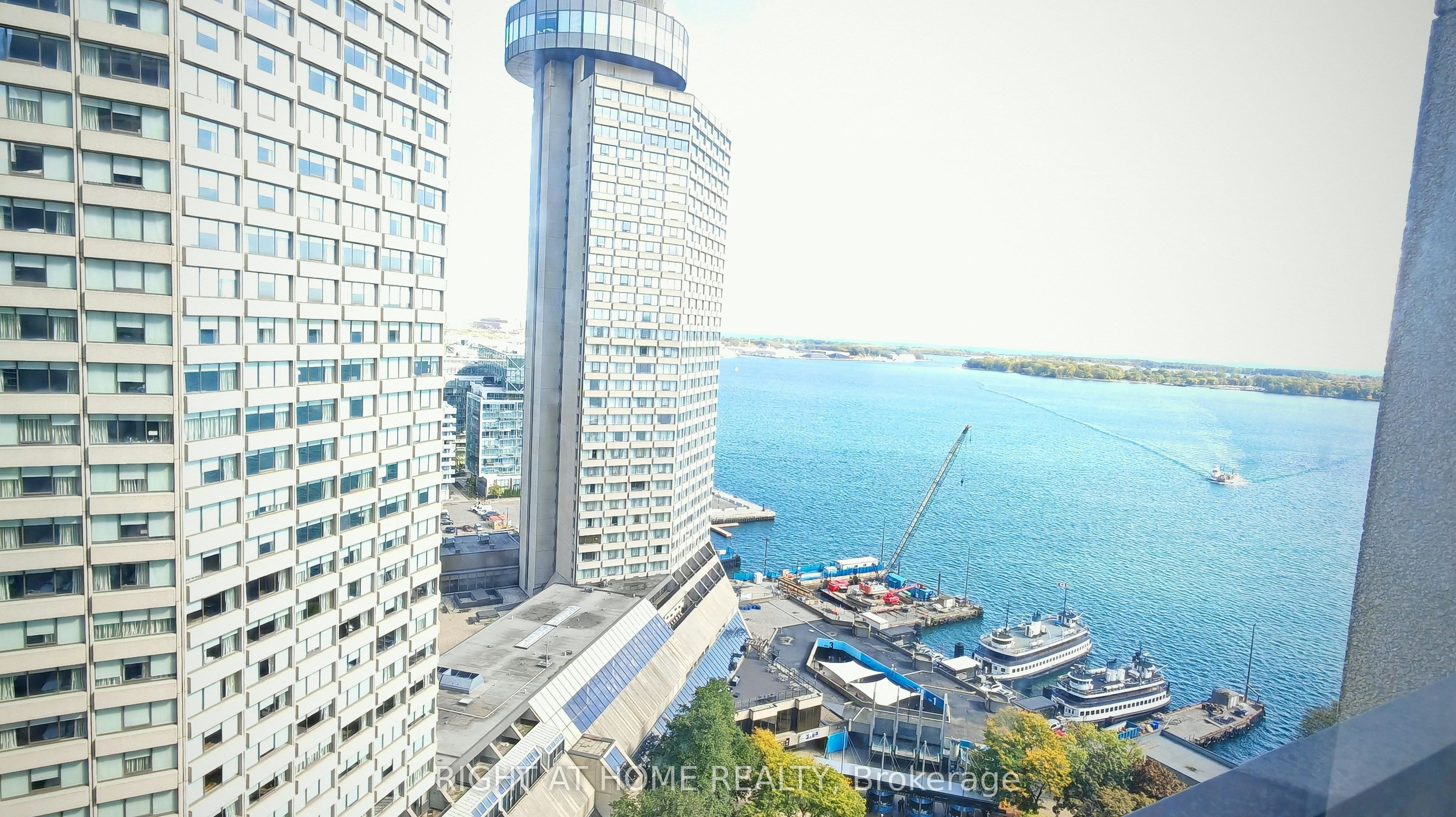 2434-33 Harbour Square, Toronto, ON, M5J 2G2 - 9