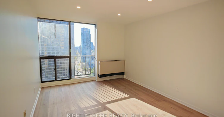 2434-33 Harbour Square, Toronto, ON, M5J 2G2 - 7