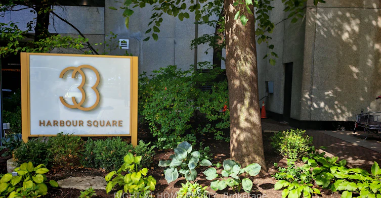 2434-33 Harbour Square, Toronto, ON, M5J 2G2 - 11