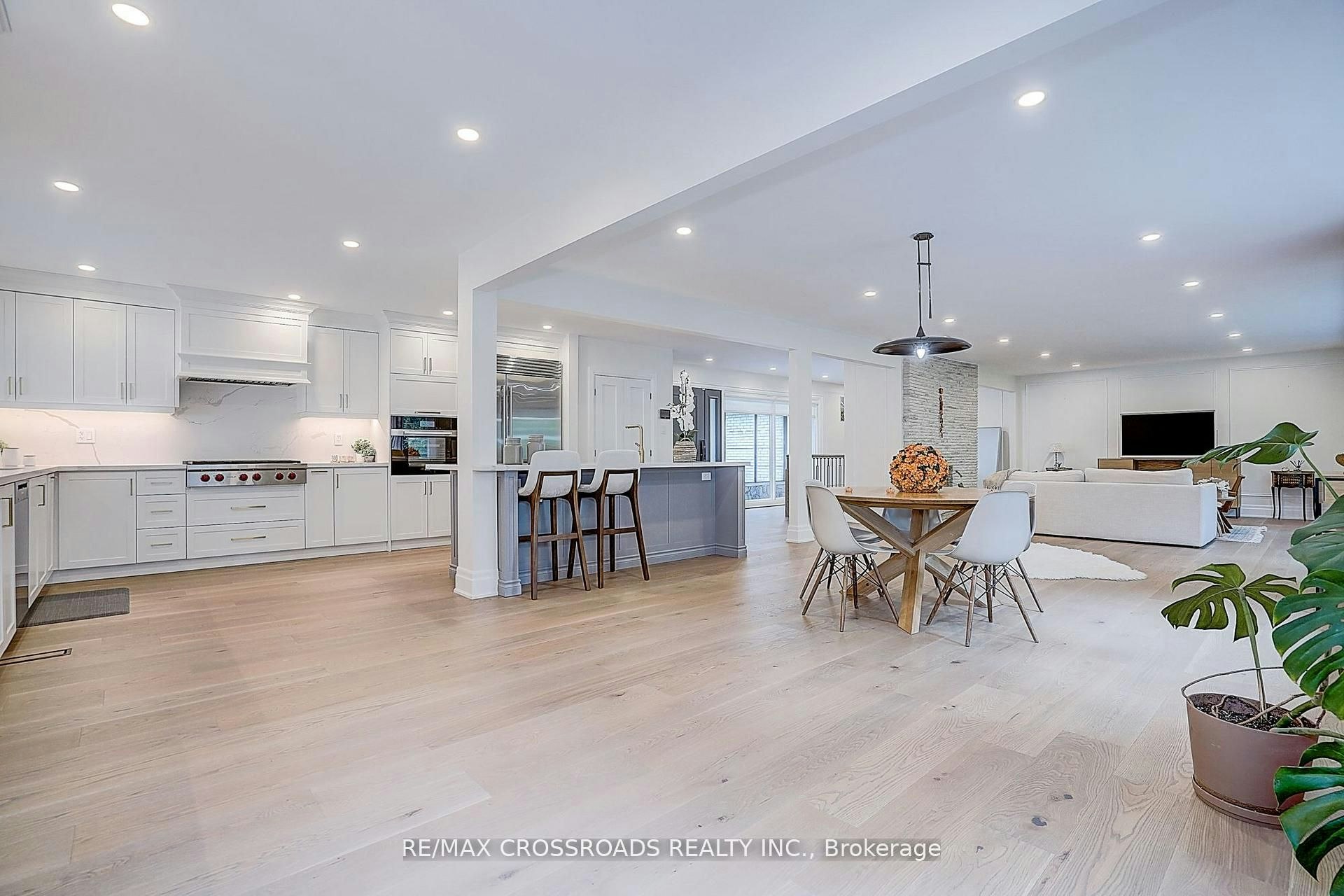 55 Forest Grove Drive, Toronto, ON, M2K 1Z4 - 16