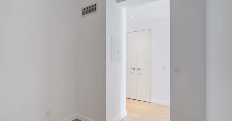 224-12 Bonnycastle Street, Toronto, ON, M5A 0C8 - 32