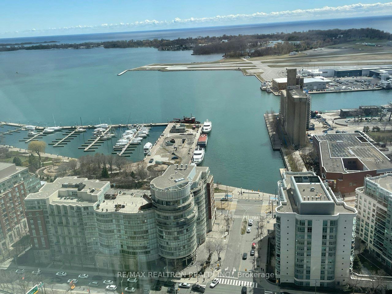 4208-75 Queens Wharf Road, Toronto, ON, M5V 0J8 - 3