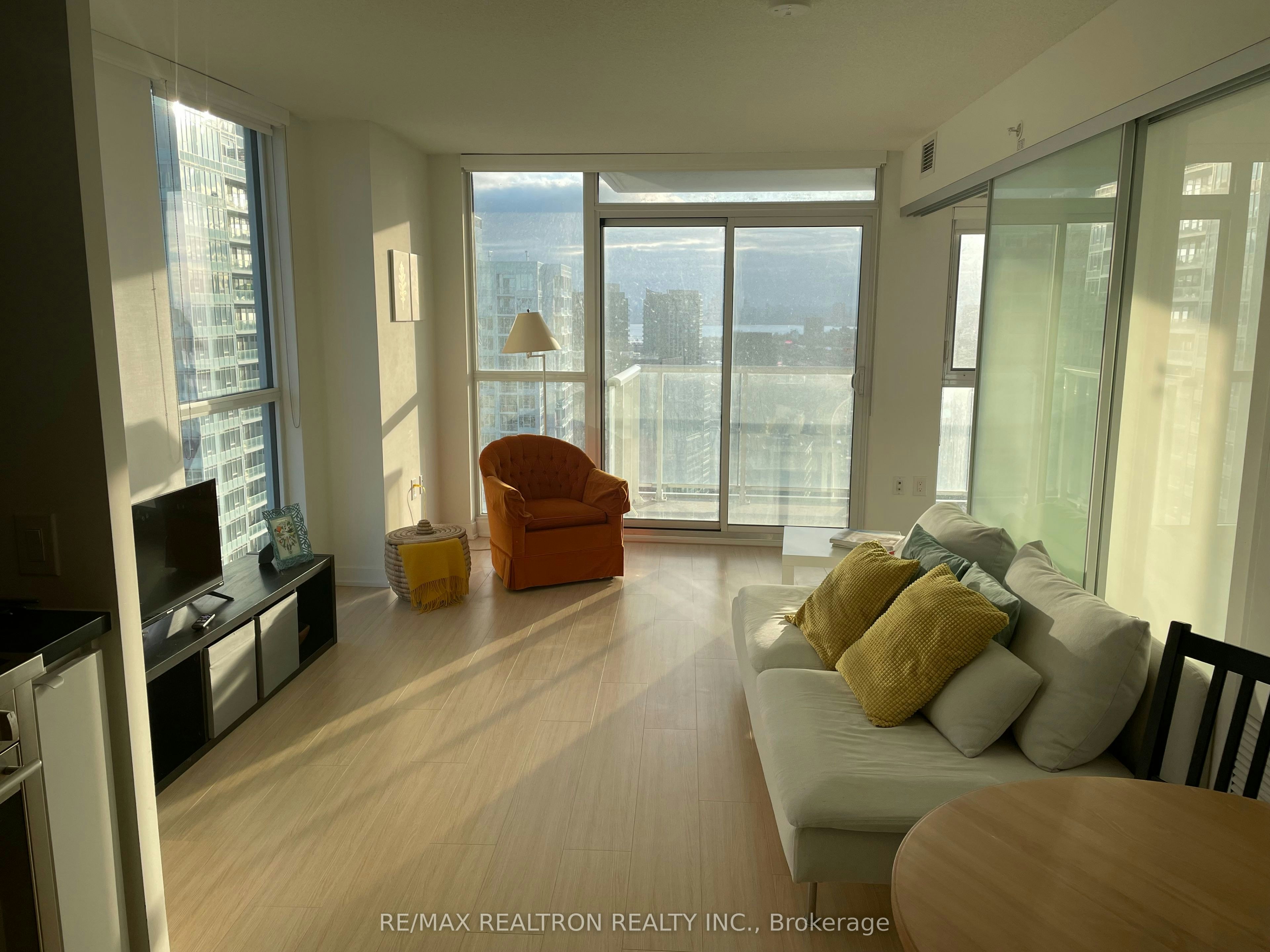 4208-75 Queens Wharf Road, Toronto, ON, M5V 0J8 - 14