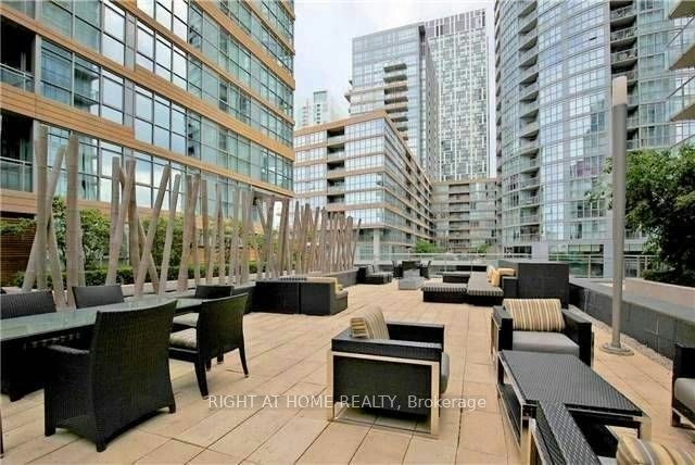 1505-15 Iceboat Terrace, Toronto, ON, M5V 4A5 - 24