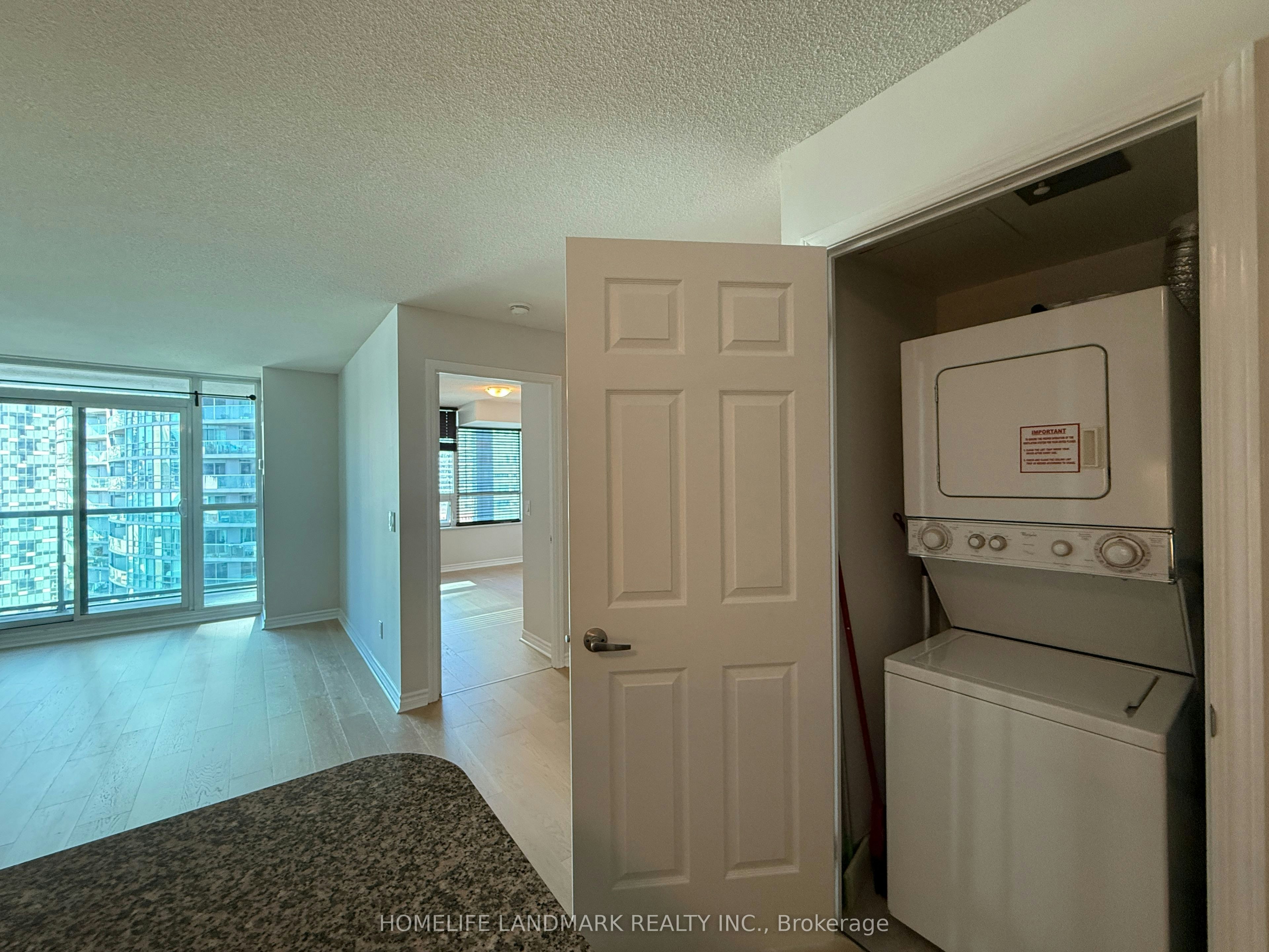 2605-19 Grand Trunk Crescent, Toronto, ON, M5J 3A3 - 10