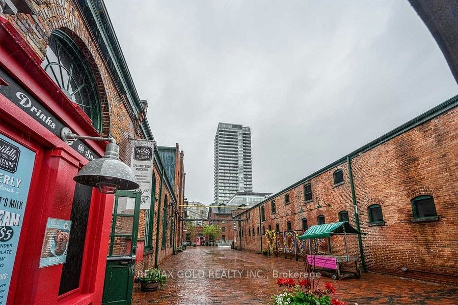 1904-33 Mill Street, Toronto, ON, M5A 3R3 - 4