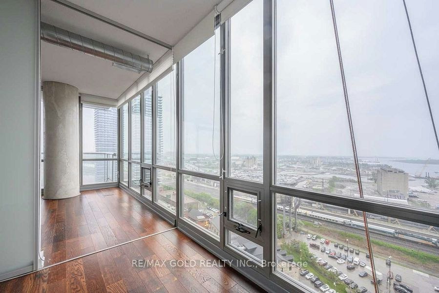 1904-33 Mill Street, Toronto, ON, M5A 3R3 - 12