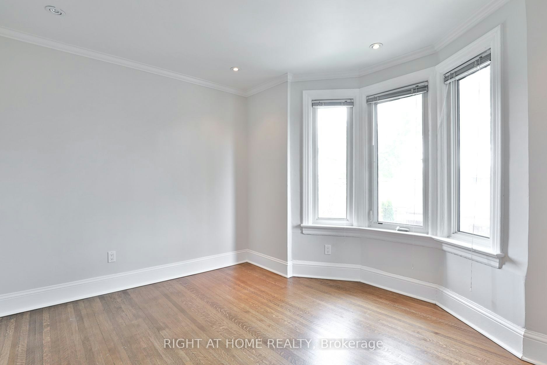 119 Manning Avenue, Toronto, ON, M6J 2K6 - 11