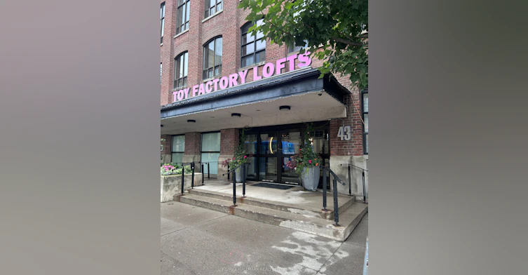 707-43 Hanna Avenue, Toronto, ON, M6K 1X1