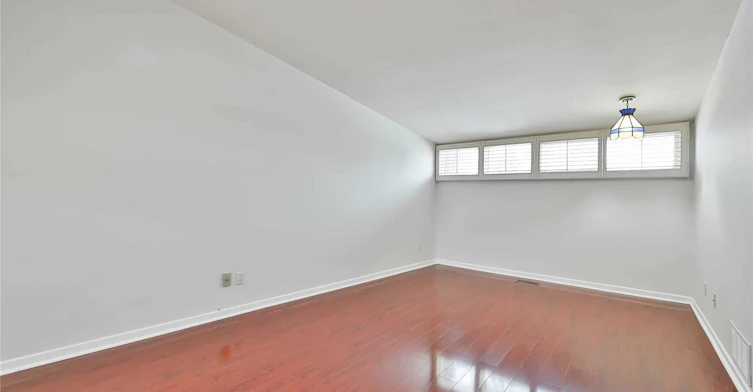 11 Leacroft Crescent, Toronto, ON, M3B 2G5 - 18