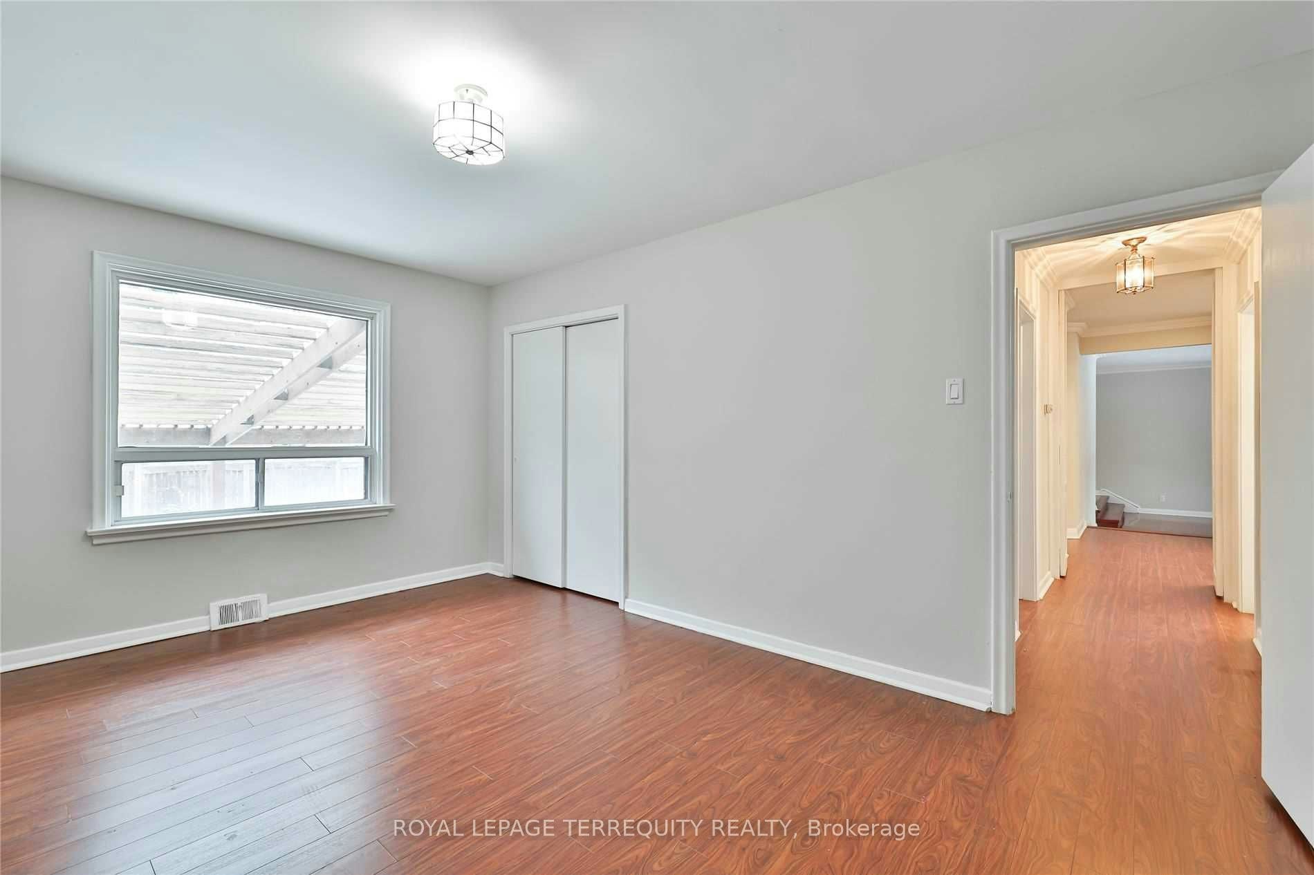 11 Leacroft Crescent, Toronto, ON, M3B 2G5 - 25