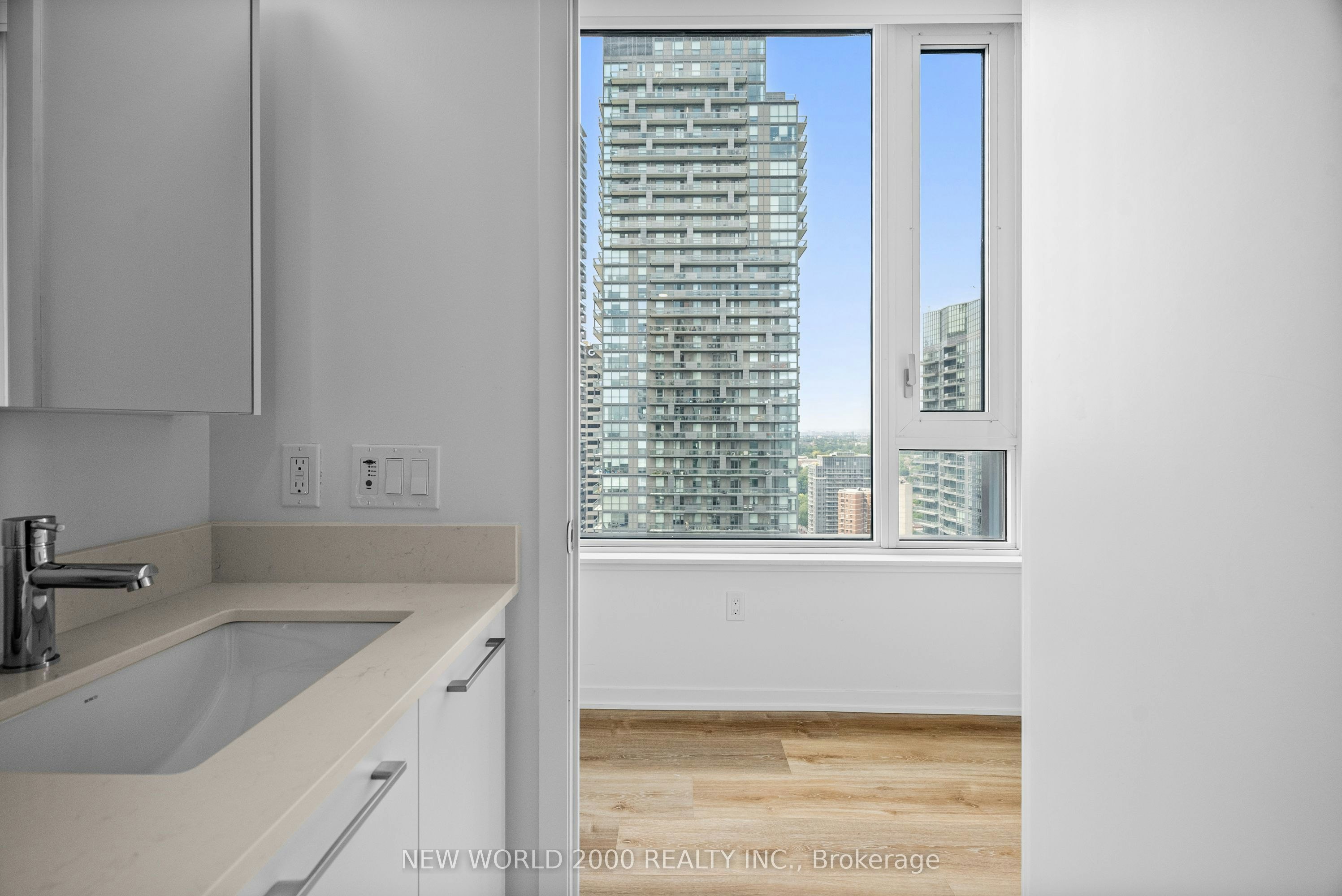 1210-101 Roehampton Avenue, Toronto, ON, M4P 2W2 - 22