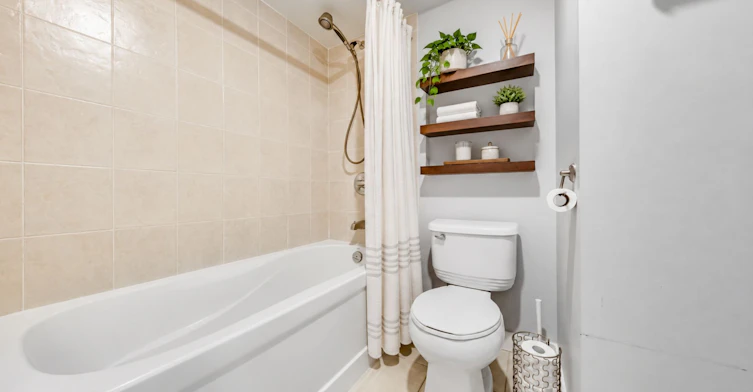 1908-100 Western Battery Road, Toronto, ON, M6K 3S2 - 9