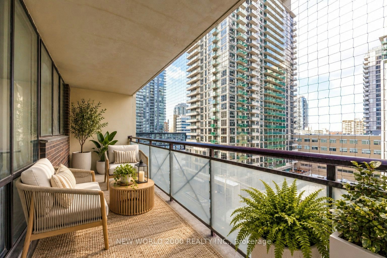 1804-101 Roehampton Avenue, Toronto, ON, M4P 2W2 - 2