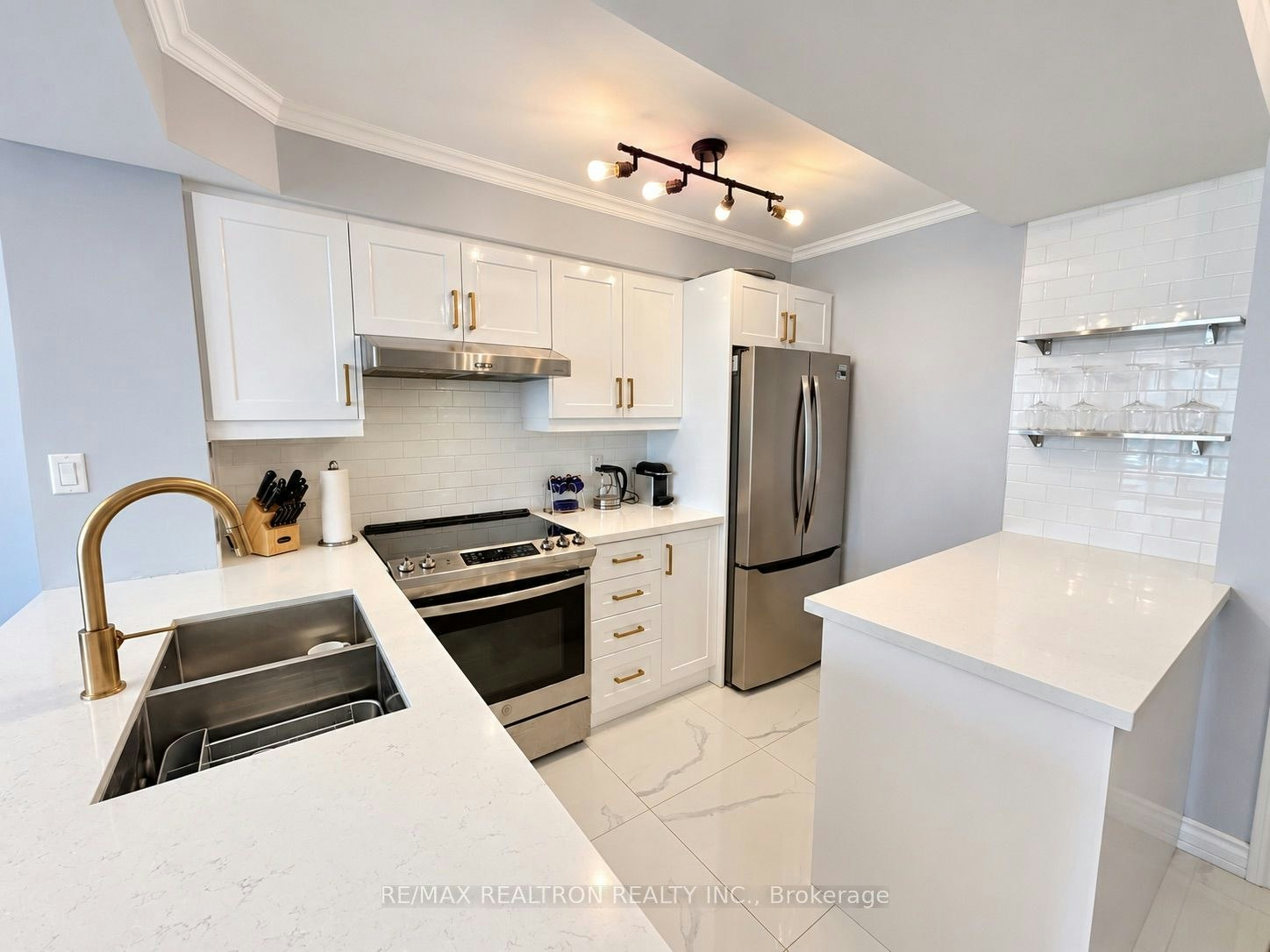 957-323 Richmond Street E, Toronto, ON, M5A 4R3 - 2