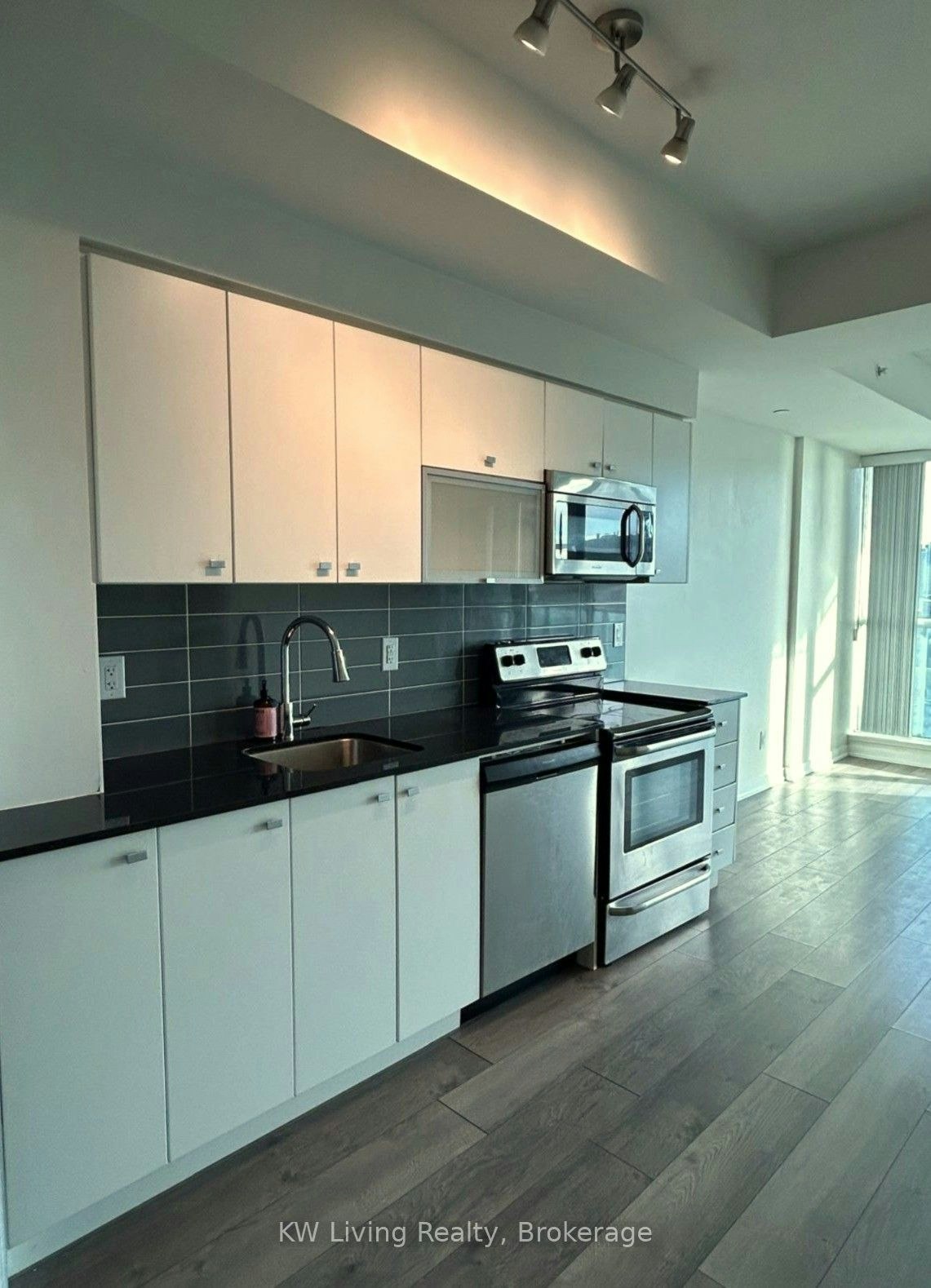 2004-150 East Liberty Street, Toronto, ON, M6K 3R5 - 3