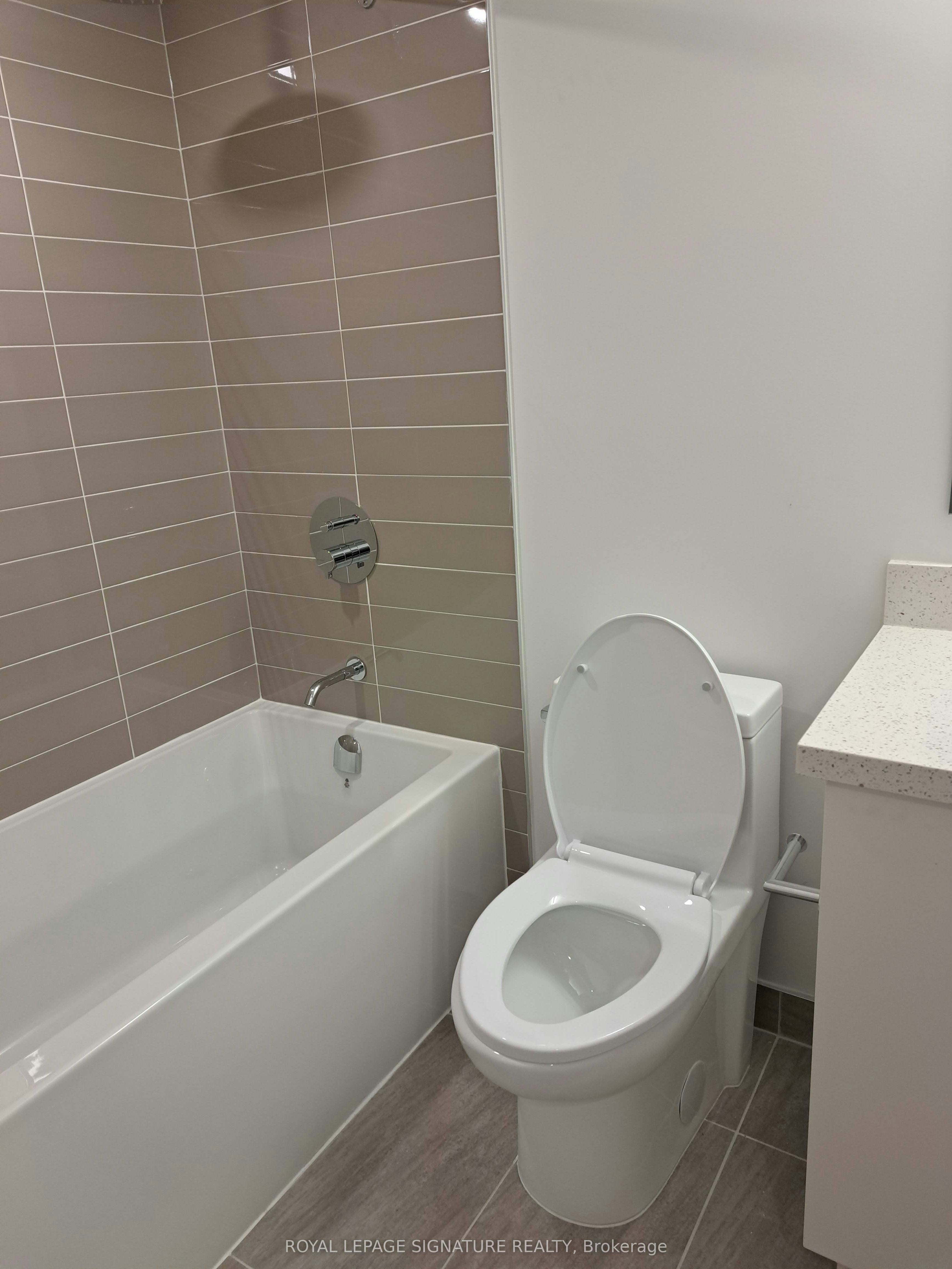 204-30 Tretti Way, Toronto, ON, M3H 0E3 - 19