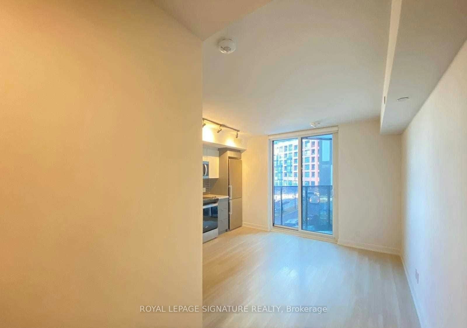 204-30 Tretti Way, Toronto, ON, M3H 0E3 - 6