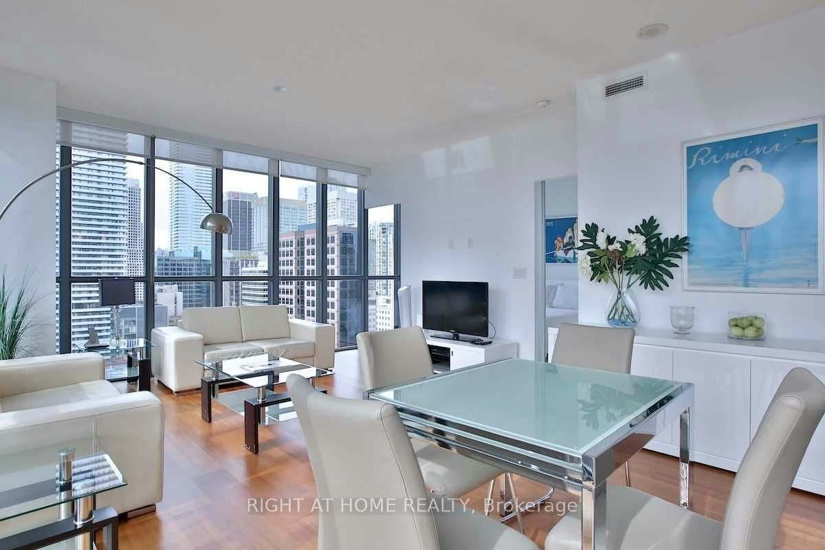 1903-110 Charles Street E, Toronto, ON, M4Y 1T5 - 8