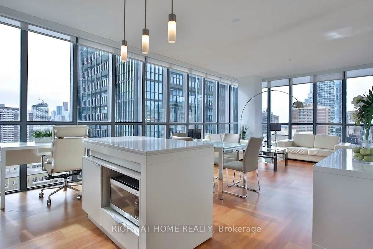 1903-110 Charles Street E, Toronto, ON, M4Y 1T5 - 4