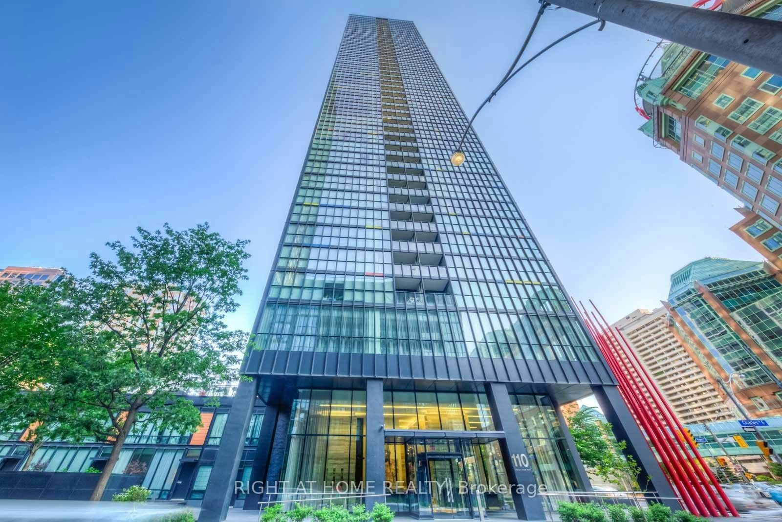 1903-110 Charles Street E, Toronto, ON, M4Y 1T5 - 2