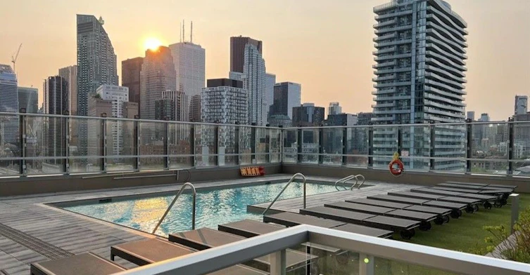 Toronto, ON - 28