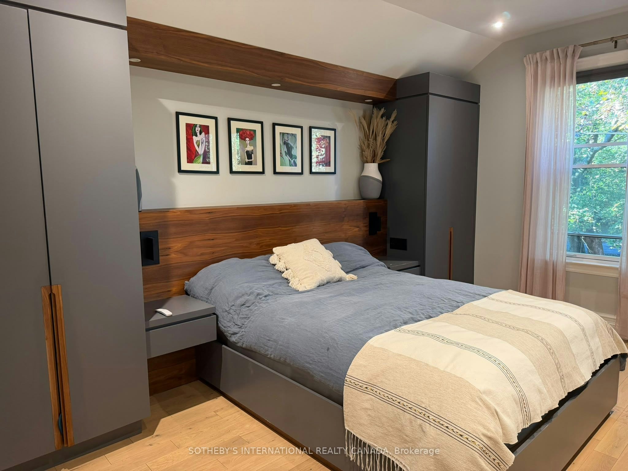 21 Hillcrest Park, Toronto, ON, M4X 1E8 - 6