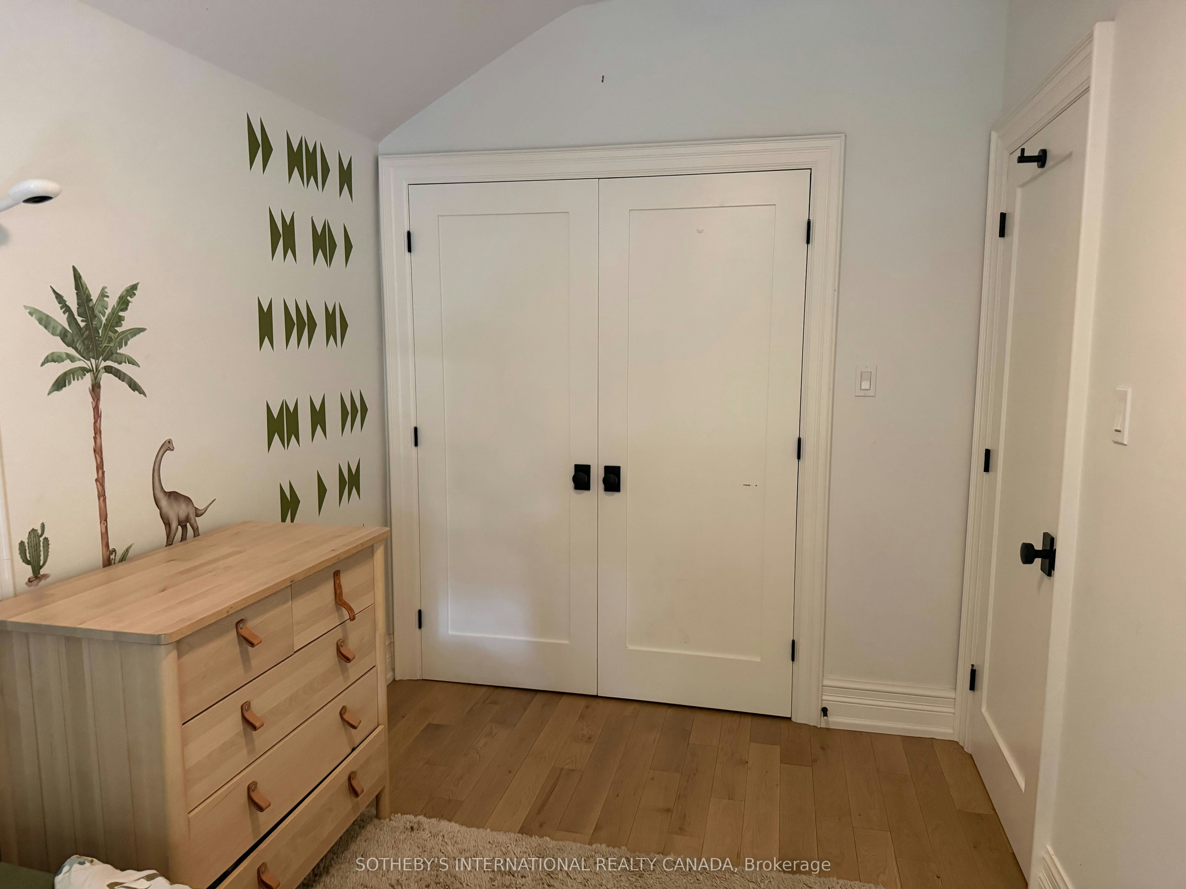 21 Hillcrest Park, Toronto, ON, M4X 1E8 - 13