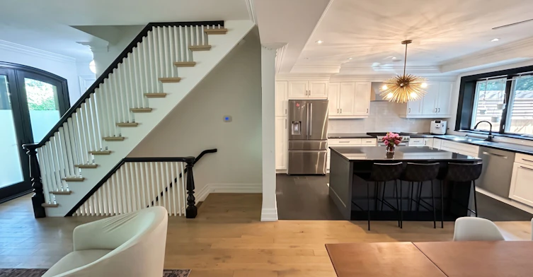 21 Hillcrest Park, Toronto, ON, M4X 1E8 - 5