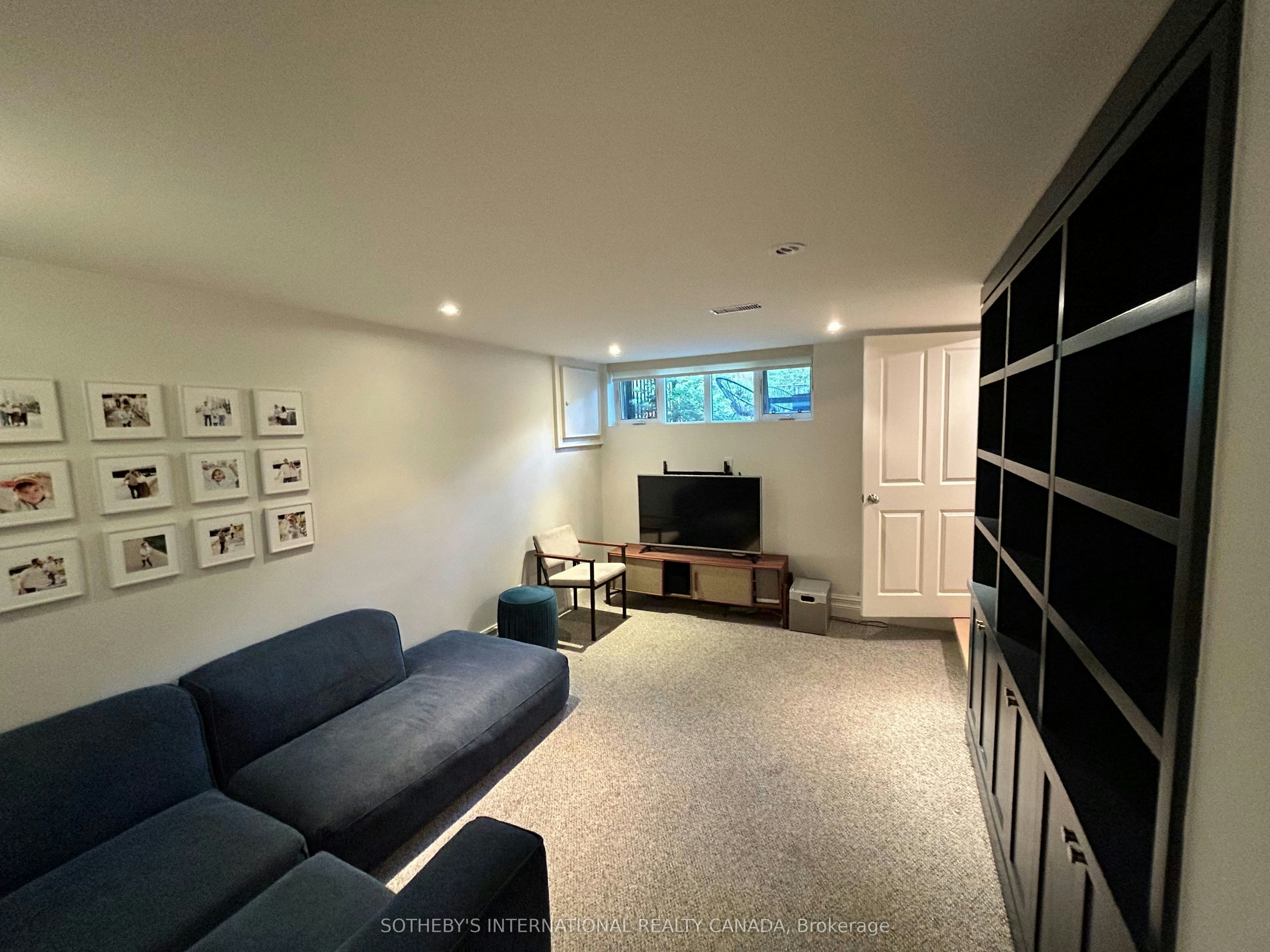 21 Hillcrest Park, Toronto, ON, M4X 1E8 - 14