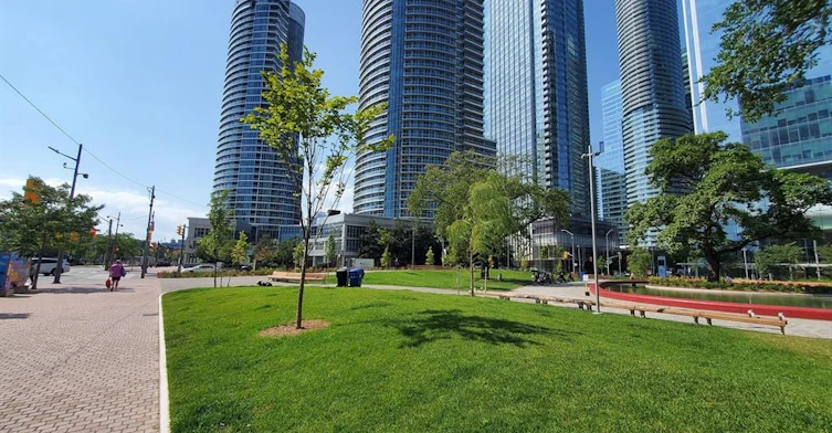 1207-208 Queens Quay W, Toronto, ON, M5J 2Y5 - 2