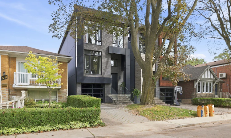 57 Roseneath Gardens