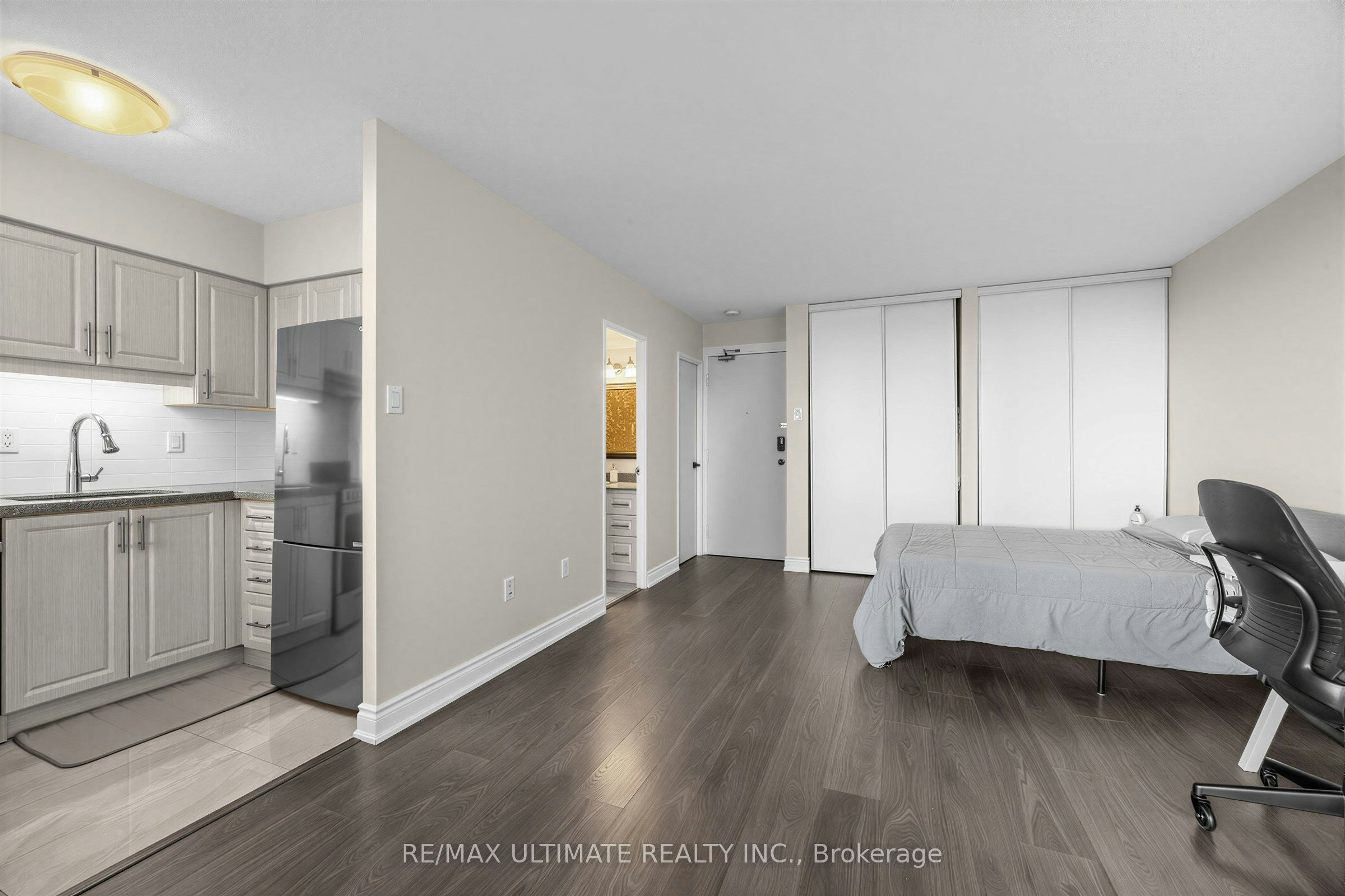 603-720 Spadina Avenue, Toronto, ON, M5S 2T9 - 4