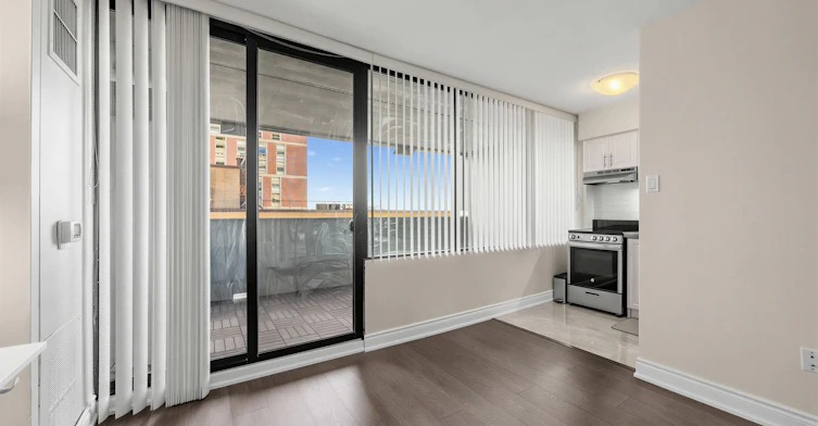 603-720 Spadina Avenue, Toronto, ON, M5S 2T9
