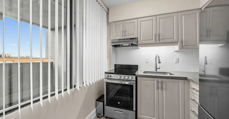 603-720 Spadina Avenue, Toronto, ON, M5S 2T9 - 2