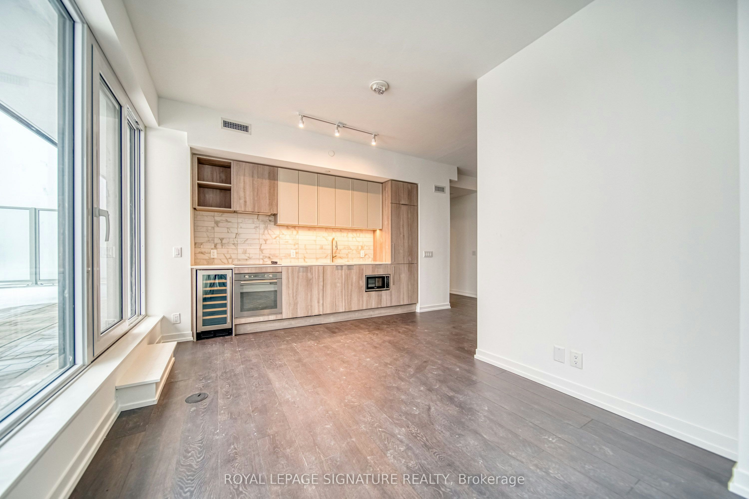 807-2020 Bathurst Street, Toronto, ON, M5P 0A6 - 8