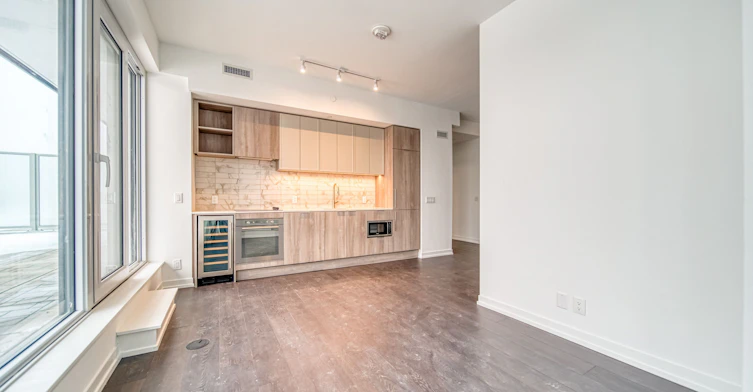 807-2020 Bathurst Street, Toronto, ON, M5P 0A6 - 8